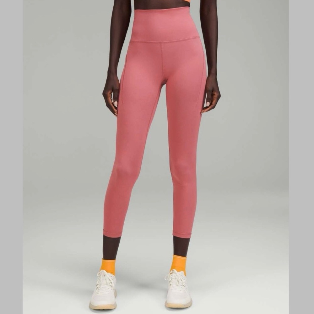 Lululemon Size 8 Wunder Train High-Rise
Tight with Pockets 25" Inseam Brier Rose
